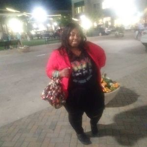 Meet your Posher, Santora